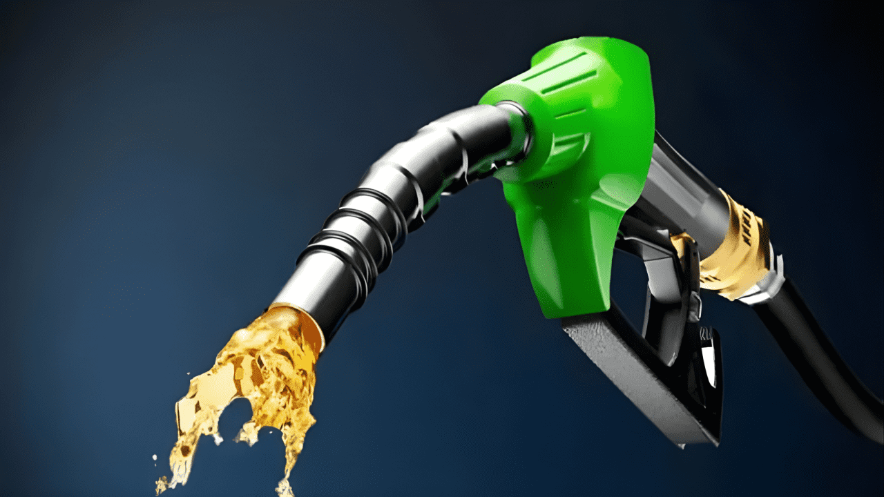 Major Relief for Transporters Diesel Prices Slashed by Rs14 in Pakistan, Petrol Unchanged from Dec 16, 2025